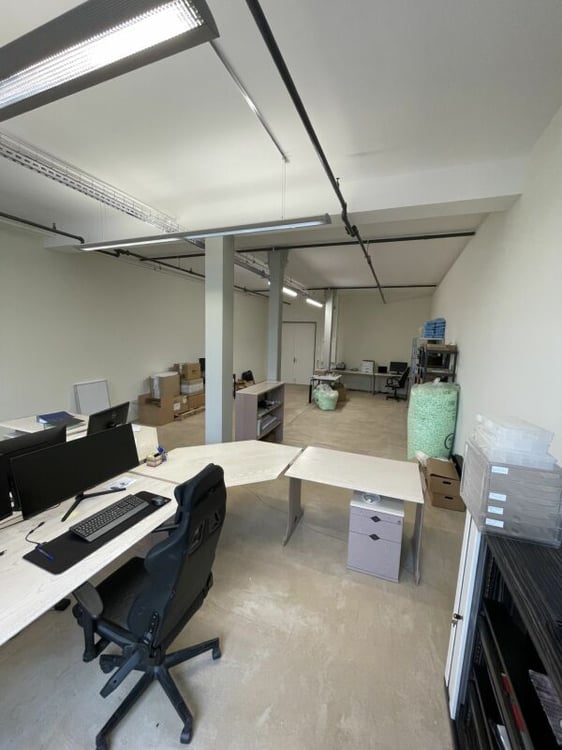72 m2 Gewerbeflächen in modernem Gewerbehaus mit exklusivem Rohausbau 4