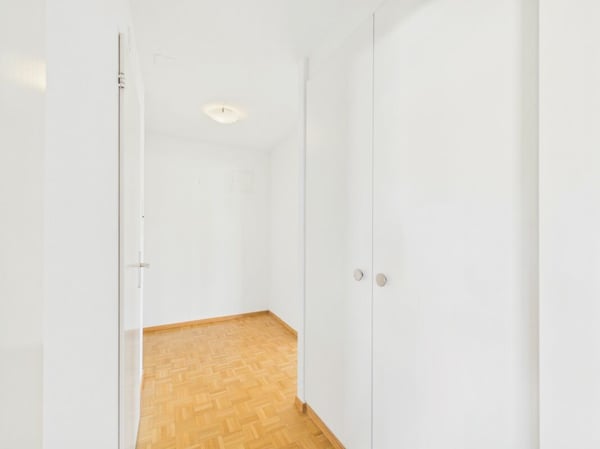 2.5-Zimmer-Attika-Wohnung mit wunderbarer Weitsicht 11