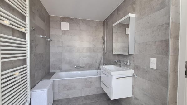 Furnished flat 4.5 room - Appartement meublé de 5.5 pièces à Lausanne 7