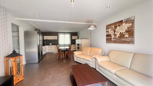 Furnished flat of 4.5 room in Epalinges - Appartement meublé de 4.5 à Epalinges 4
