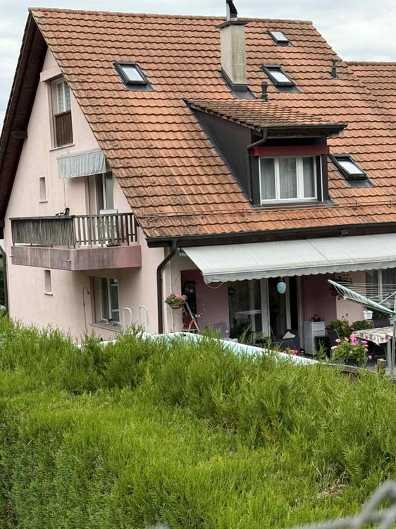 Moitié d'immeuble à vendre à Lucens 2