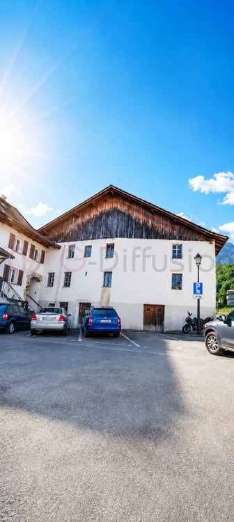 Immeuble à rénover à vendre à Saint-Gingolph (VS) - Fort potentiel de développement 1