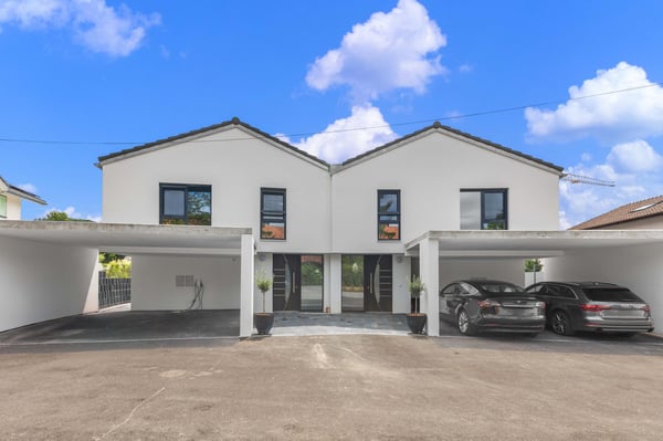 Splendide villa mitoyenne de 5.5 pièces 10