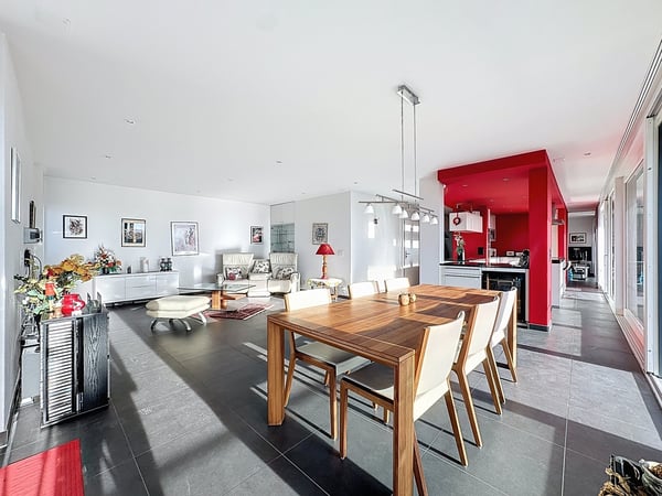 Appartement au dernier étage de 1.5 pièces à Fribourg avec vue dégagée 1