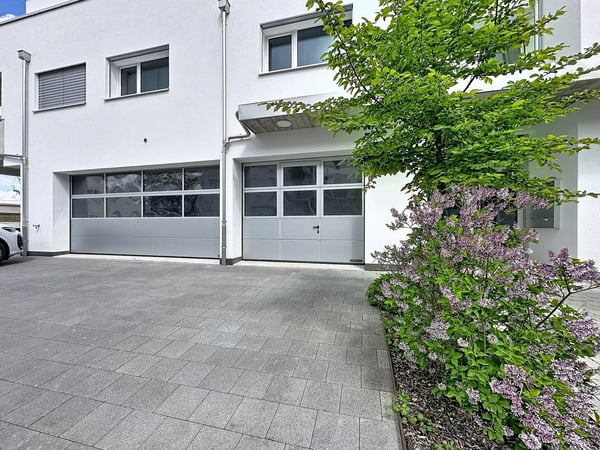 Local artisanal neuf avec atelier et bureau de plus de 90 m² 3