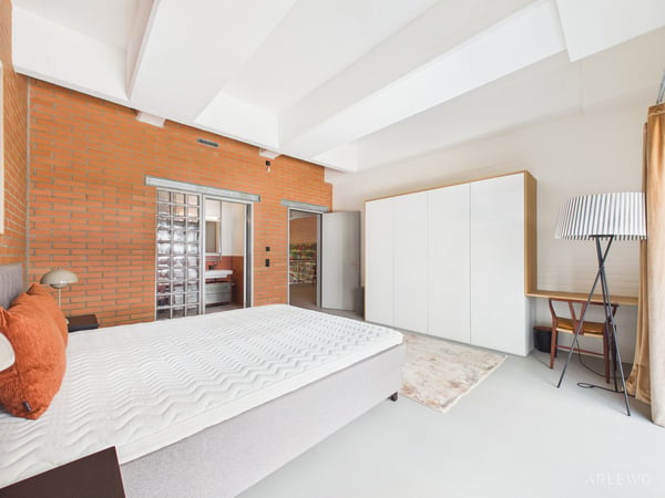 Modernes 2.5-Zimmer-Loft an der Maschinengasse in Cham 8