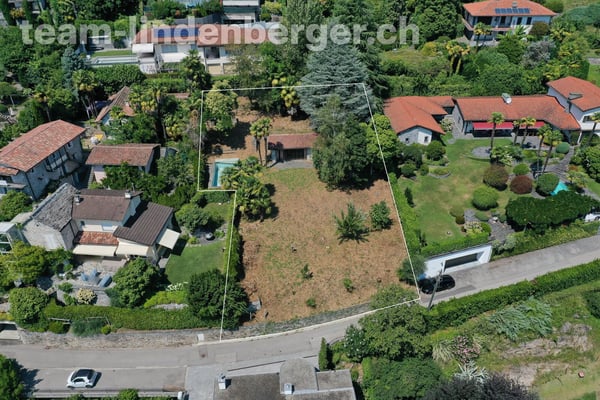 Esclusivo Terreno Edificabile con Incantevole Vista Lago Maggiore 2