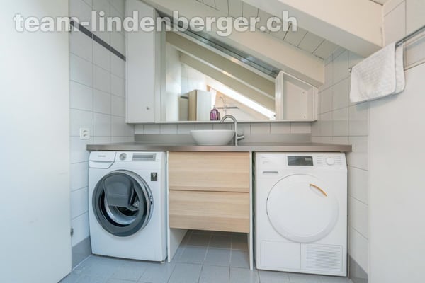 Sonnige und gemütliche 3½ Zi.-Dachwohnung im Baurecht 13