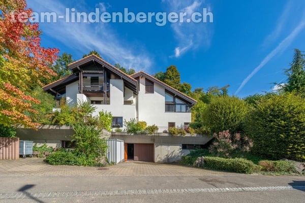 Ihr Zuhause im Grünen - gepflegte 3½ Zi.-Gartenwohnung 12