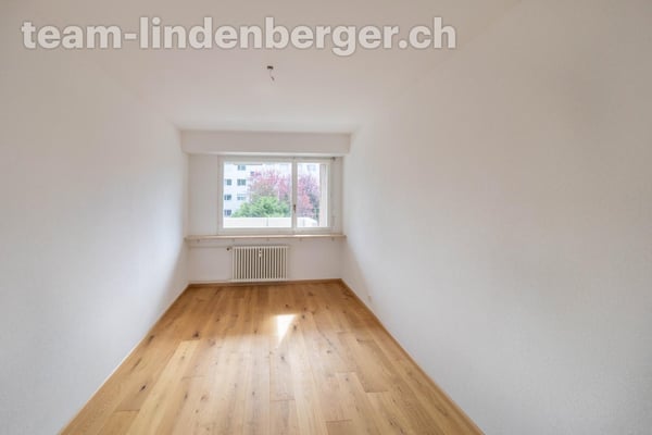 Ruhig wohnen mit Komfort - 3½ Zi.-Eigentumswohnung mit Lift 10