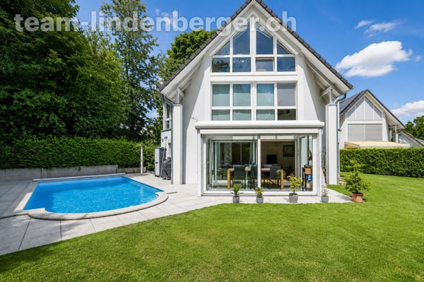 6½ Zi.-Wohntraum mit Pool in Binningen 2