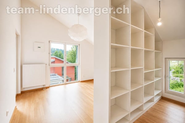 Familienfreundliches 5½ Zi.-Einfamilienhaus mit viel Licht und Garten 8
