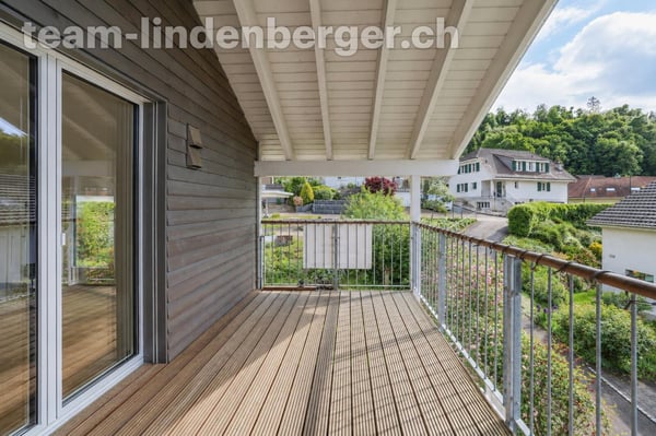 Familienfreundliches 5½ Zi.-Einfamilienhaus mit viel Licht und Garten 10