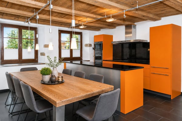 3½ Zi.-Maisonettewohnung mit Balkon inkl. Garage und Aussenparkplatz