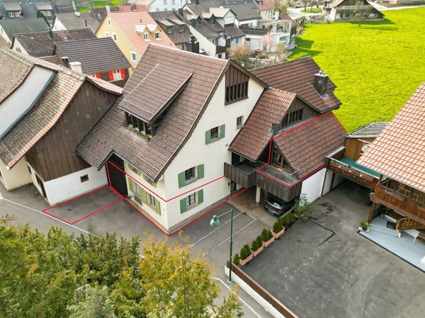 3½ Zi.-Maisonettewohnung mit Balkon inkl. Garage und Aussenparkplatz