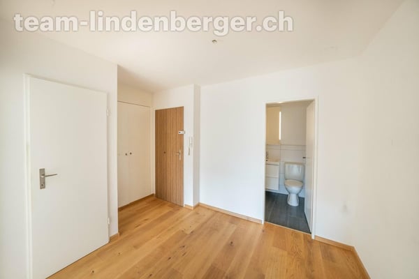 3½ Zi.-Eigentumswohnung mit Lift und Parkplatz 6