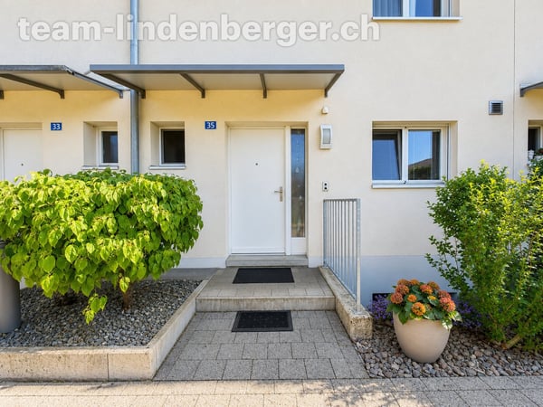 Familienglück in Aesch - Garten, Komfort und ideale Lage vereint 4