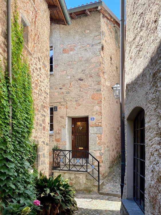 Tessinerhaus im historischen Dorfkern von Morcote 3