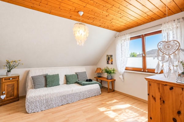 Freistehendes 5½ Zi.-Einfamilienhaus mit Garten in Metzerlen 17