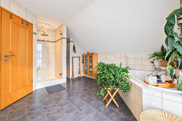 Freistehendes 5½ Zi.-Einfamilienhaus mit Garten in Metzerlen 14