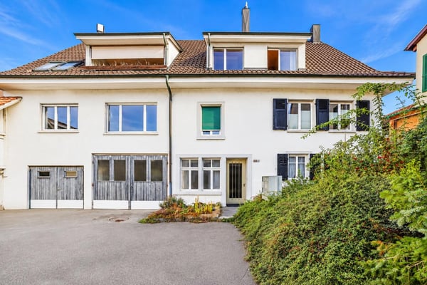 Vielseitig nutzbares Mehrfamilienhaus in Ettingen 3