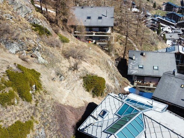 Sonnige Bauparzelle mit Bergsicht in Zermatt 9