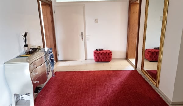 5.5-Zimmer-Dachmaisonettewohnung  in ehemaliger Bally-Villa 6