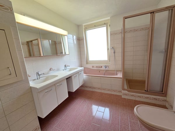 5.5-Zimmer-Doppeleinfamilienhaus mit durchdachter Raumaufteilung 3