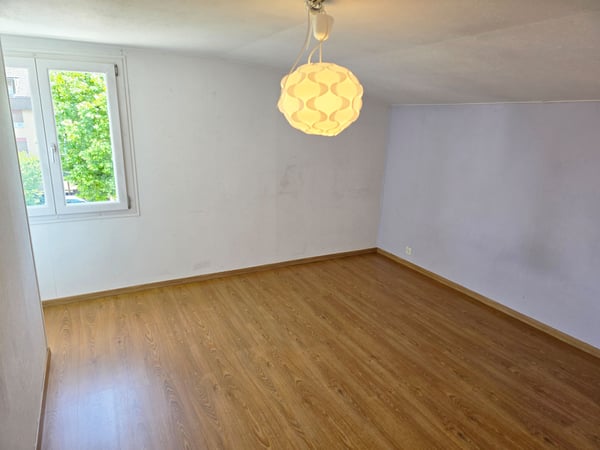 Renovationsbedürftiges Wohn- und Geschäftshaus an bester Passantenlage 6