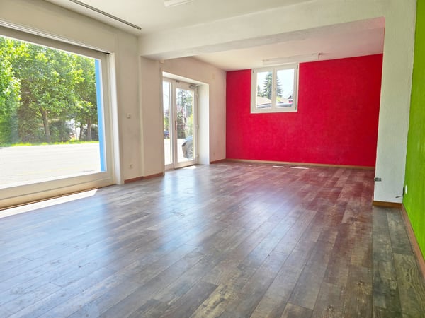 Renovationsbedürftiges Wohn- und Geschäftshaus an bester Passantenlage 2