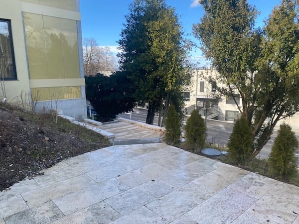 Moderner Büro- oder Praxisraum mit Aussicht über die Stadt Zürich zu vermieten 7