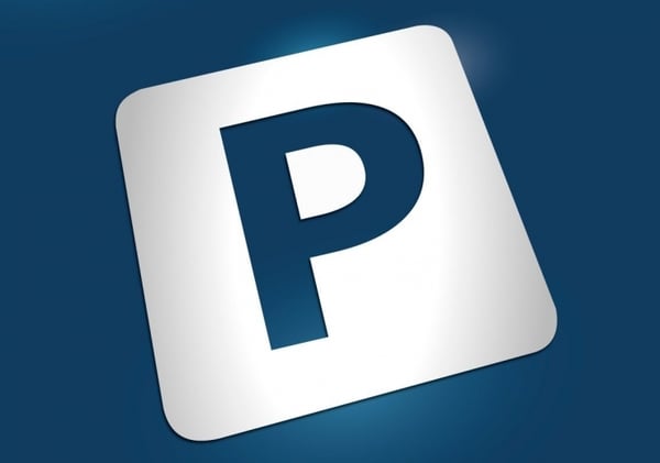 Zentrumsnahe Einstellhallenplätze in privaten Parkhausebenen... 1