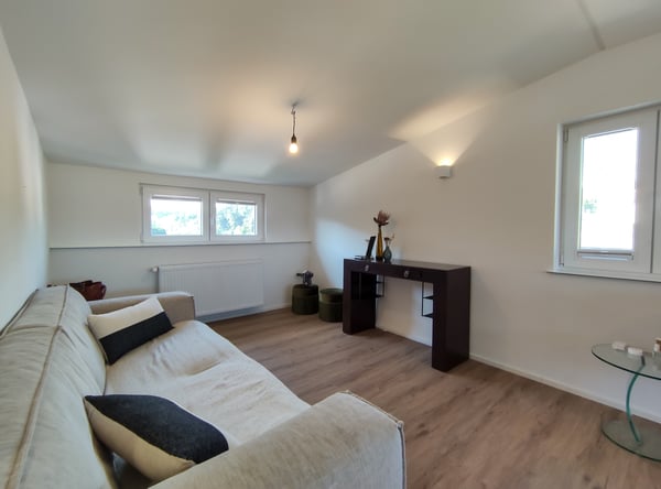 Modern sanierte 2 Zimmer Dachwohnung 4