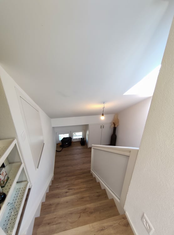 Modern sanierte 2 Zimmer Dachwohnung 8