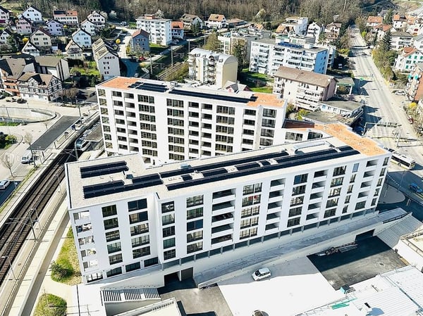 Moderne 2.5-Zi.mmer-Wohnung mit grosszügiger Loggia in Neuhausen...
