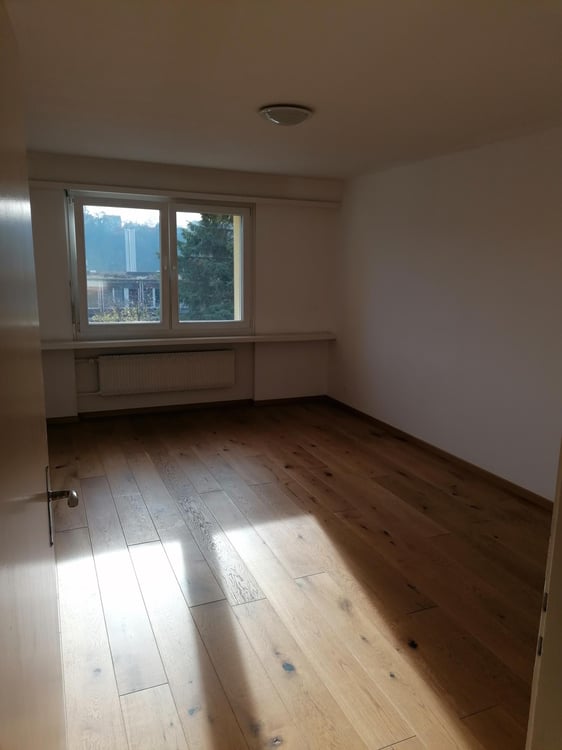 Gepflegte helle 1-Zimmerwohnung 5