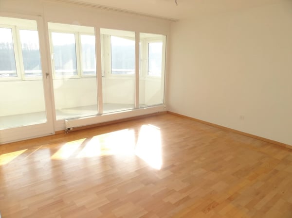 Moderne 2.5 Zimmer-Wohnung nähe Einkaufszentrum 6