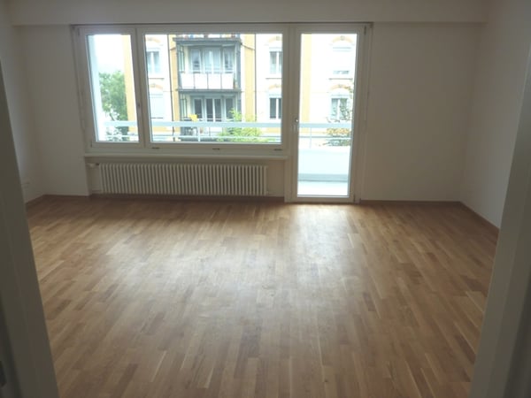 Moderne 2.5-Zimmerwohnung mit Balkon an top Lage 5
