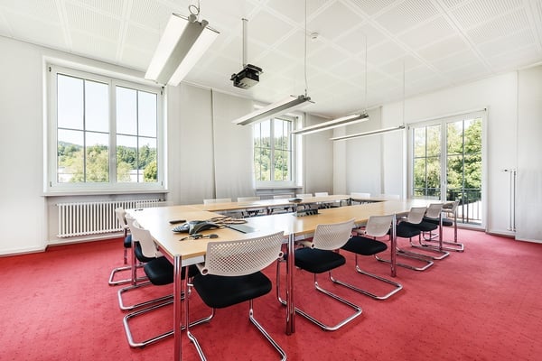 Büro-/Atelierfläche mit grossem Potenzial an Top Lage 1