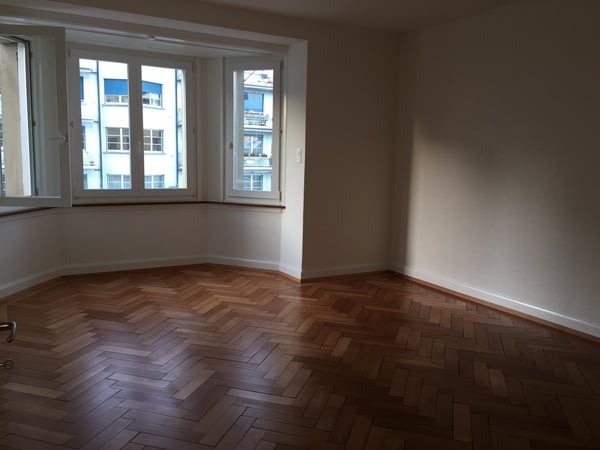 Charmante 3 Zimmer Wohnung an praktischer Lage 2