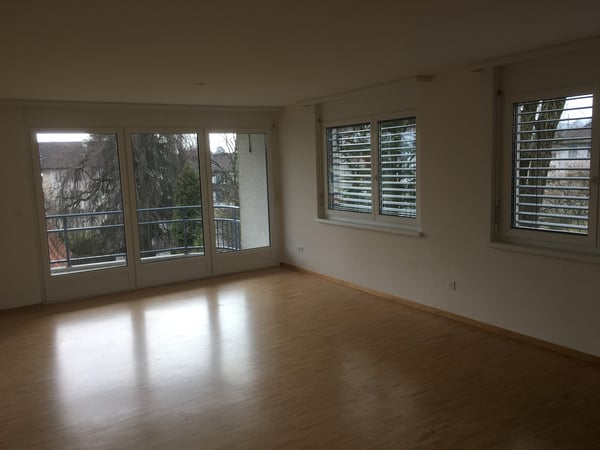 4.5-Zimmer-Wohnung im 1. Obergeschoss mit Balkon 7