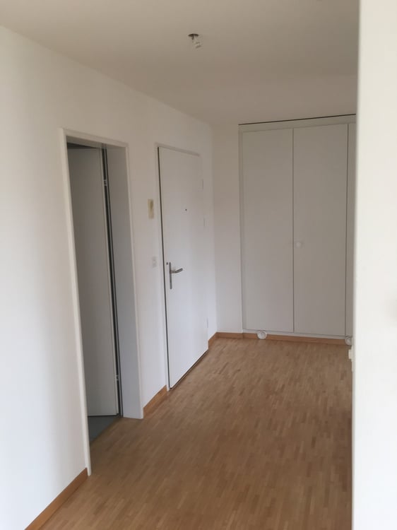 4.5-Zimmer-Wohnung im 1. Obergeschoss mit Balkon 4