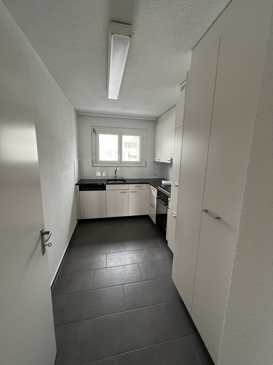 Wohnen mit Weitblick: 4.5-Zimmer-Wohnung in Adlikon mit grosszügiger Terrasse 6
