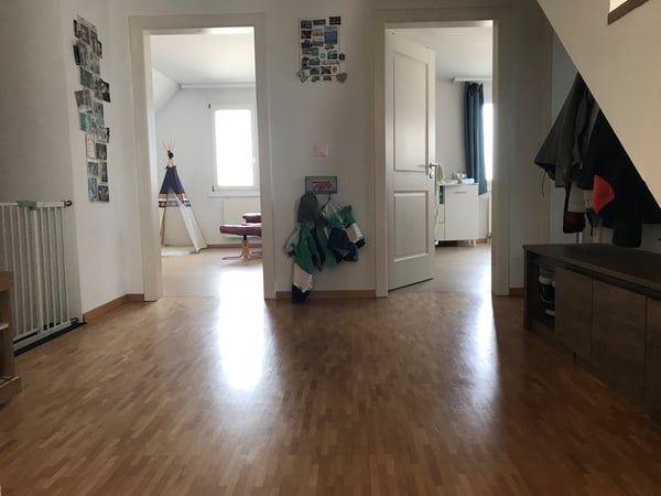 Charmante 4,5 Zimmer Maisonette-Wohnung im Dorfkern von Oberwinterthur 7