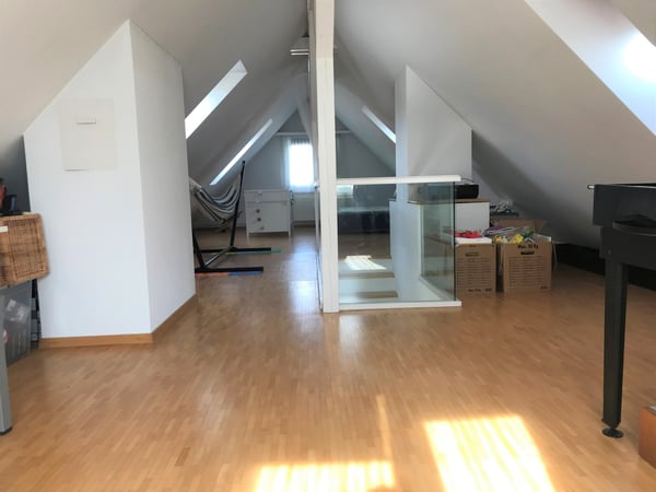 Charmante 4,5 Zimmer Maisonette-Wohnung im Dorfkern von Oberwinterthur 5