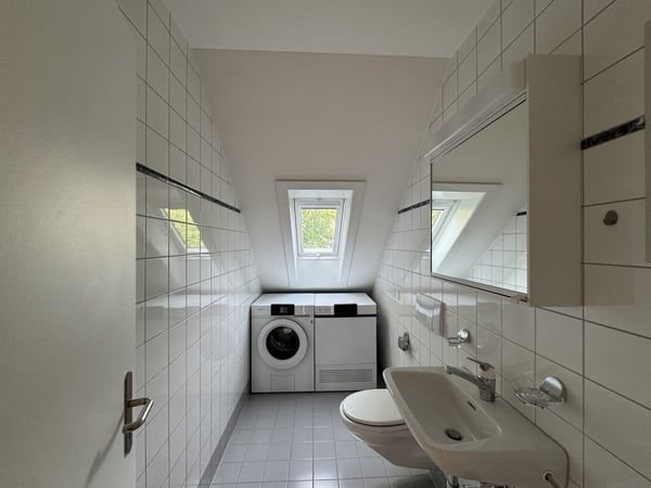 Helle 5.5-Zimmerwohnung im DG mit grosszügigem Grundriss in Hausen am Albis 7