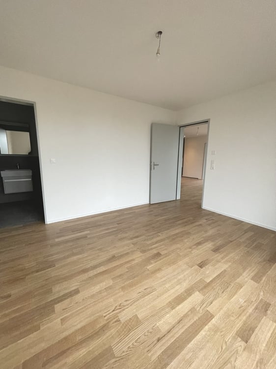 Moderne und stilvolle 3.5 Zimmer Ergeschosswohnung an zentraler Lage 6