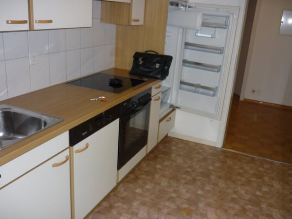 Gemütliche, grosse Altbau-Dachwohnung (15m²) im St. Johann-Quartier 3