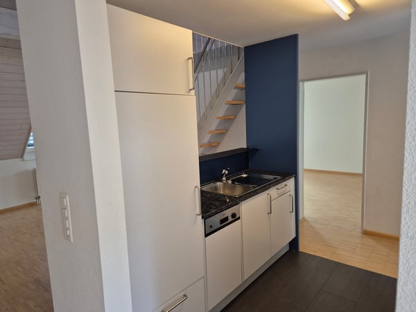 Moderne 3,5-Zimmer-Maisonette-Whg mit Wintergarten + Galerie 6