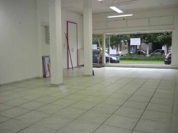 Ladenlokal / Büro mit Schaufenster + Balkon an guter Verkehrslage im Gundeli 4